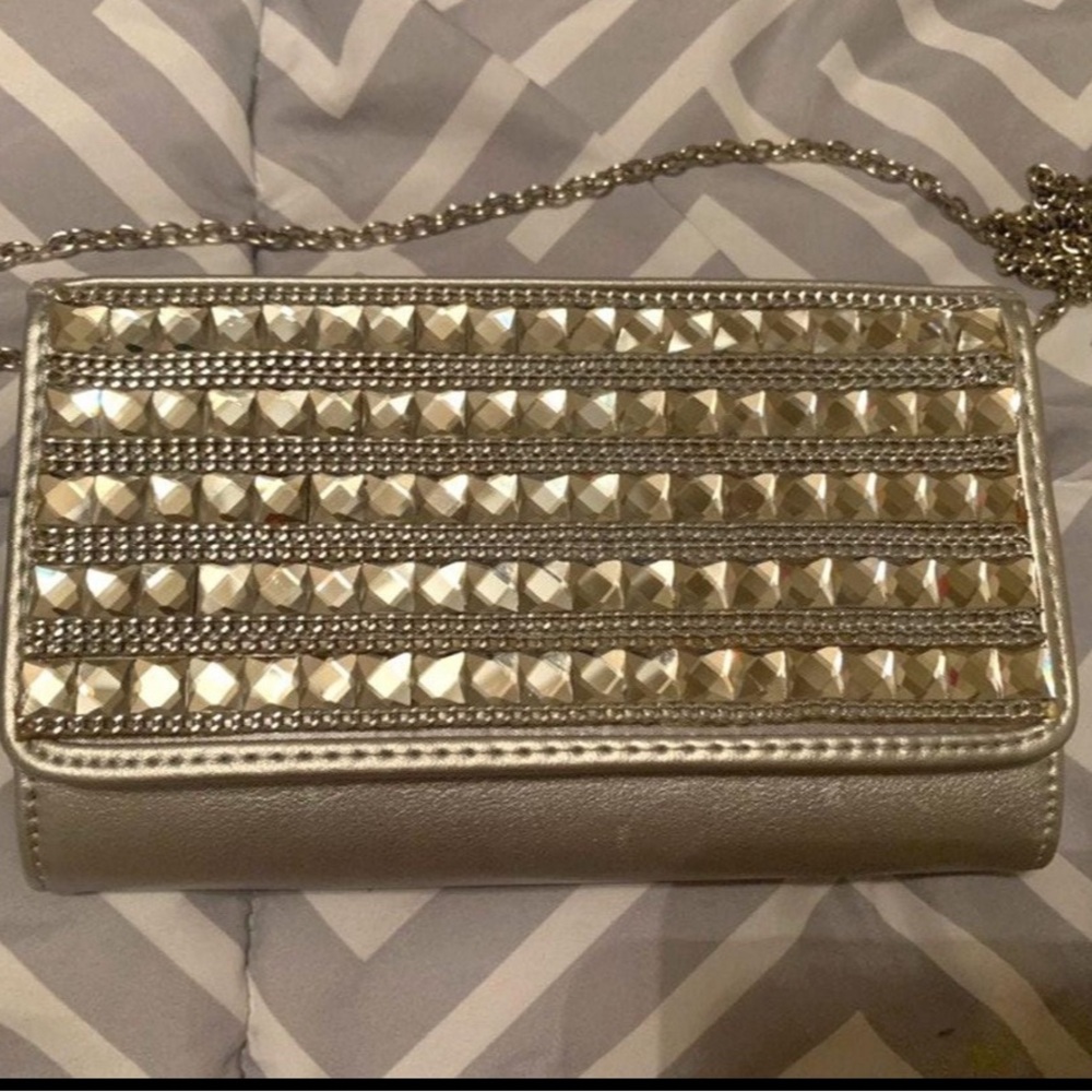 Jeweled chain crystal clutch/crossover bag